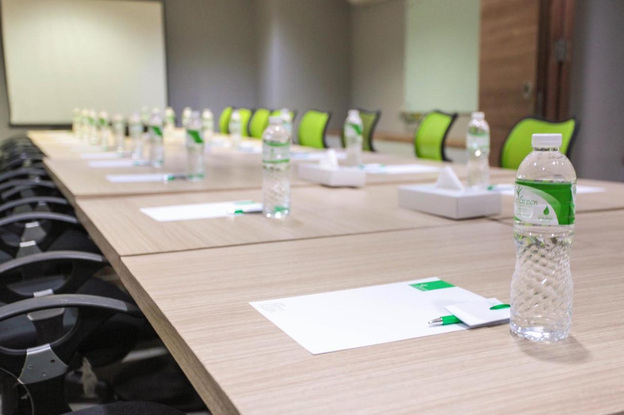 ג'קרטה Legreen Suite Kuningan מראה חיצוני תמונה